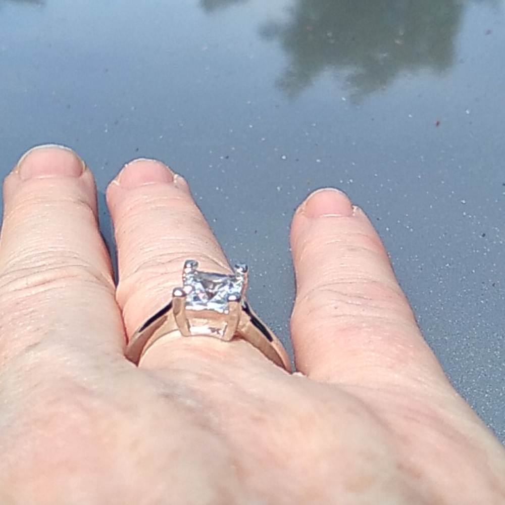 Princess cut white sapphire solitaire ring. - Picture 6 of 6